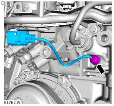 Electronic Engine Controls - Ingenium i4 2.0l Diesel Cylinder Head Temperature Sensor (G1875924)/ Removal and Installation